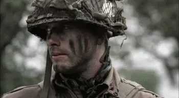 3KWDnCHTYVmPyyGl99.gif