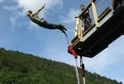 Saut-a-l-Elastique.jpg