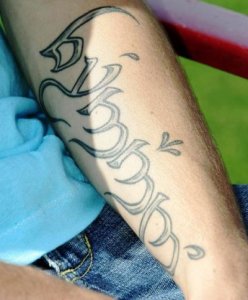 tatouage-bras-fernando-torres.jpg