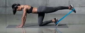 femme-sportive-bande-elastique.jpg