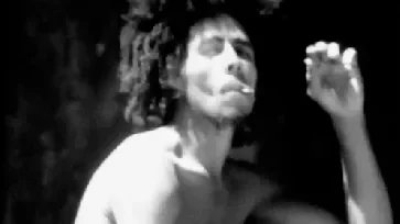 bob-marley-smoking.gif