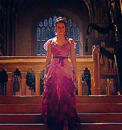selena-gomez-princesse.gif