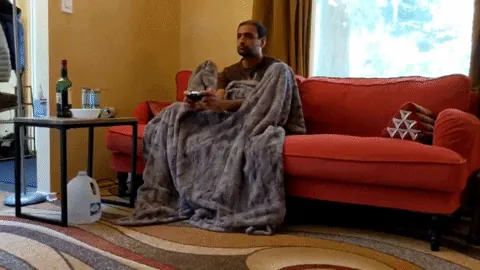W28YdYNUIStbFePcgQ.gif