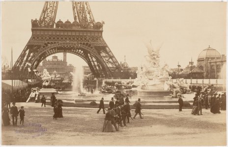 Paris_1889_champ-de-mars_towards_trocadero.jpg