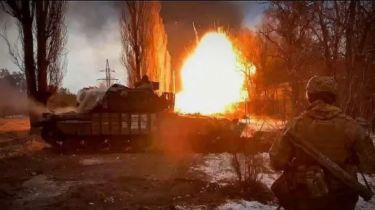 Ukrainian 24th brigade engaging Russian forces in Svitlodarsk.jpg
