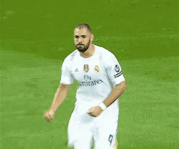 karim-benzema-real-madrid.gif