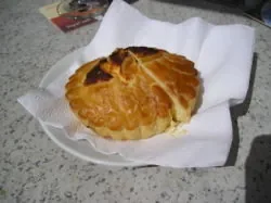 Maton aux amandes et fromage.jpg