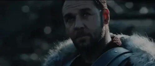 russell-crowe-maximus.gif