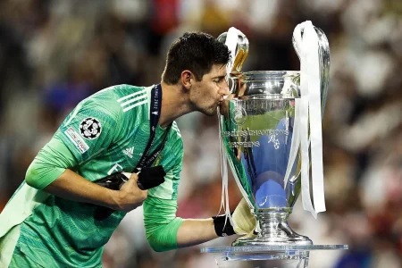 et-encore-thibaut-courtois-a-joue-blesse-icon_449476945-342283.jpg
