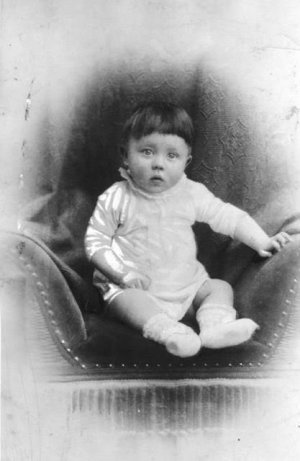 Hitler bébé.jpg
