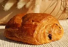 220px-Pain_au_chocolat_Luc_Viatour.jpg