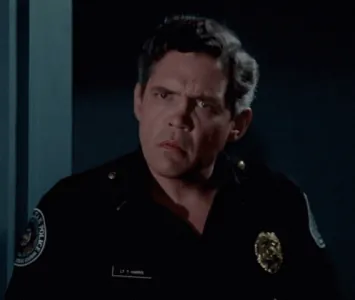police-academy-lt-harris.gif
