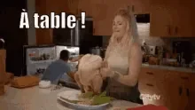 a-table-dinner-time.gif