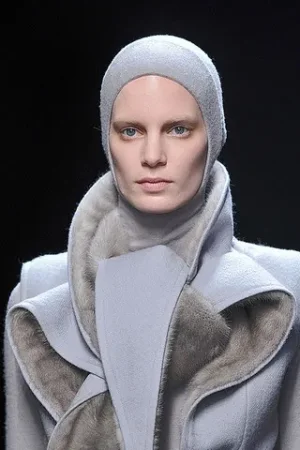 Haider-ackerman-FALL-RTW-2010-BE-1.jpg