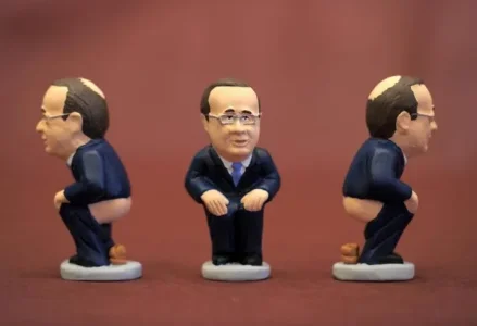 caganerhollande.jpg
