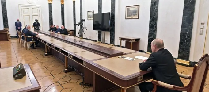 1493618-la-tres-tres-grande-table-de-vladimir-poutine-le-28-fevrier-2022.jpg