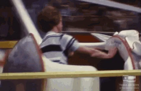 POIKviuqGqlkezsWN8.gif