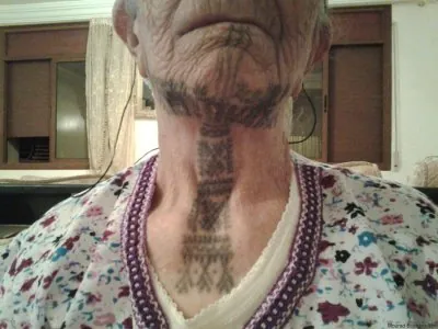 Tatouage-berbere-dans-le-cou.jpeg