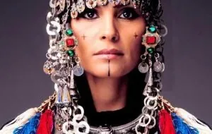 Tatouage-berbere-Symbole-et-trait-300x190.jpg