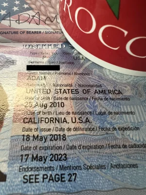 adam-passeport.png