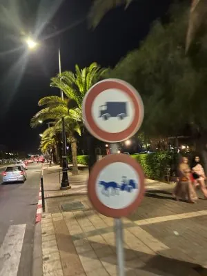 koutchi-sign.jpg