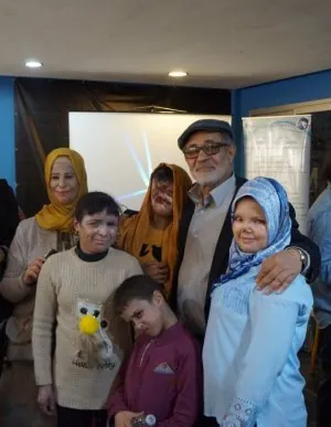 des_enfants_de_la_lune_ave_le_president_de_l_association_marocaine-2adce-b21d7.jpg