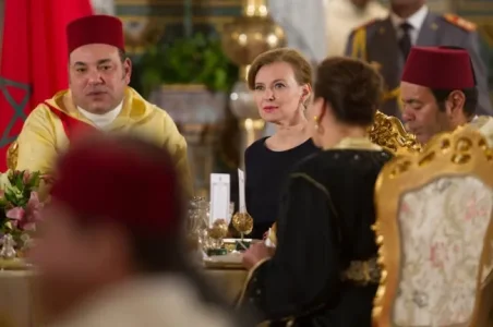 Francois-Hollande-et-Valerie-Trierweiler-en-diner-officiel-au-Maroc_portrait_w674.jpg