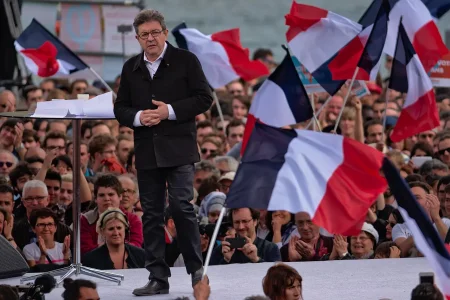 1280px-Meeting_Mélenchon_Toulouse_-_2017-04-16_-_Jean-Luc_Mélenchon_-_16.jpg