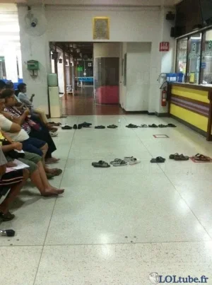 pour-eviter-de-faire-la-queue-debout.jpg