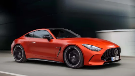 mercedes-amg-gt-63-s-e-performance-2024.jpg