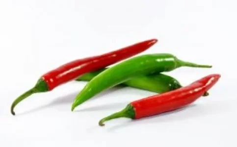 piment-rouge-et-vert_19-115247.jpg