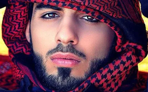 Omar_Borkan_Al_Gal_2547071b.jpg