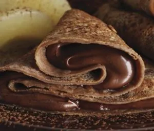 crepes_legeres_chocolat_noisette_coulis_poire_gingembre_rubrique_article_une.jpg
