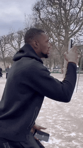 giphy.gif