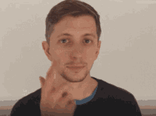 eyelid-pull-liar.gif