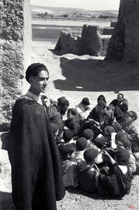 Berber Jews of Southern Morocco, religious school, Taznakht, 1954.jpg
