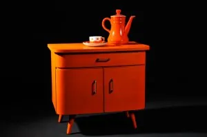 commode-vintage-orange.jpg