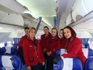 Tunisair réunit un équipage 100% féminin ....jpg