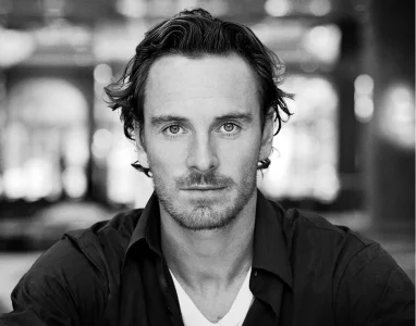 Michael-michael-fassbender-28620024-1700-1336.jpg