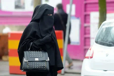 femme niquab.jpg