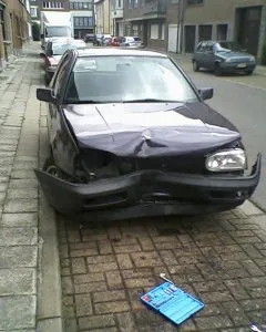 golf 3 cassé.jpg