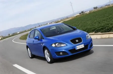 seat-leon-model-year-2009_13_600.jpg