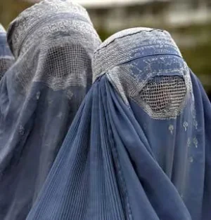 7d97110714_burqa.jpg