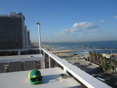 Tel Aviv _.jpg