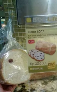 berry loaf.jpg