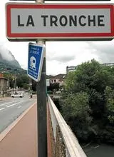malgre-noms-villes-tirent-tronche-1364505-160x220.jpg
