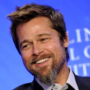 brad-pitt-la-barbe-virile-4116414xczuk.jpg