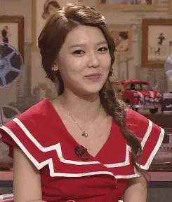 Sooyoung+SNSD+Girls'+Generation+120905+Midnight+TV+Entertainment+Cute+GIF+(5).gif