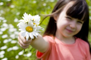 9885__romantic-little-girl-cute-beautiful-child-children-happiness-flower-rose-sunflower-smile_p.jpg