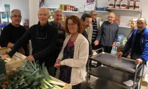 Affluence-aux-Restos-du-coeur_image_article_large.jpg